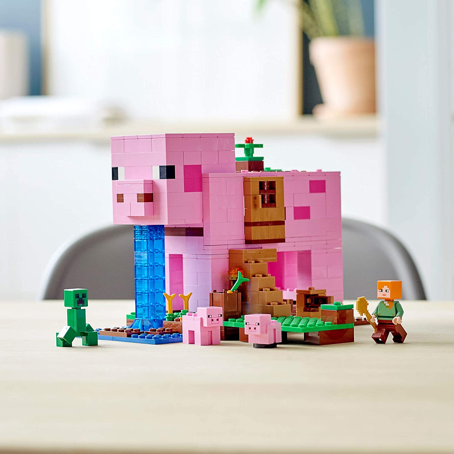 LEGO Minecraft The Pig House